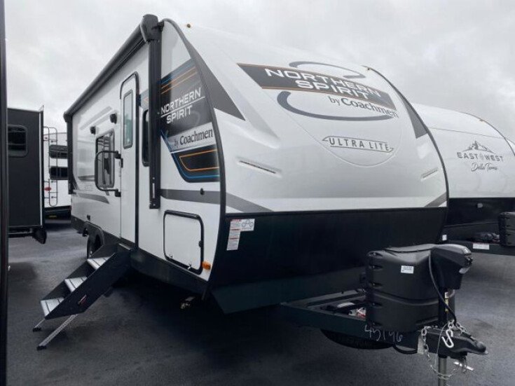 Thumbnail Photo undefined for New 2023 Coachmen Spirit